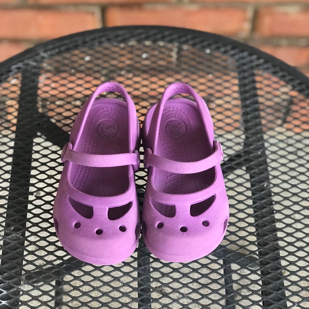 Crocs - purple toddler girls size 7